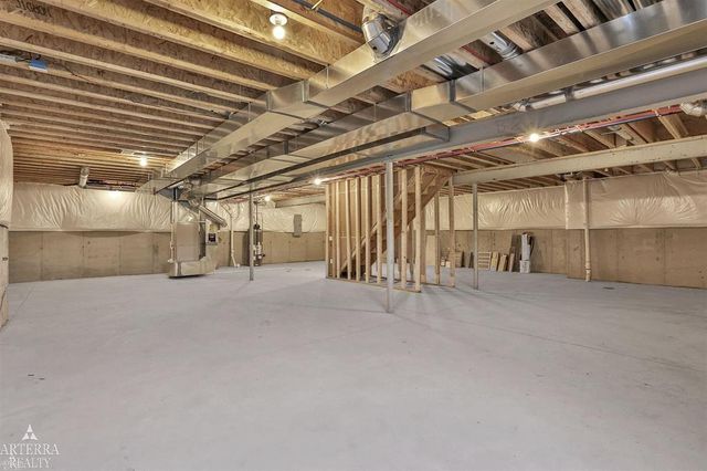 22064 Chaucer Street, Macomb Twp, MI 48044