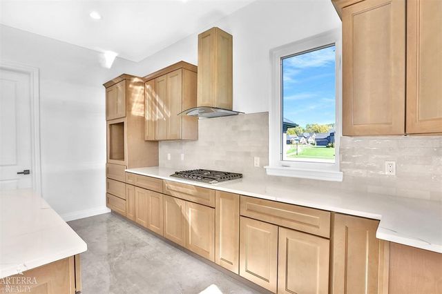 22064 Chaucer Street, Macomb Twp, MI 48044