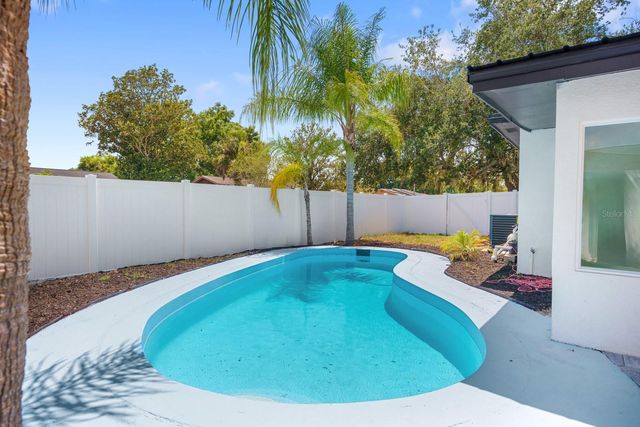 1201 WINDY RIDGE DRIVE, Brandon, FL 33510