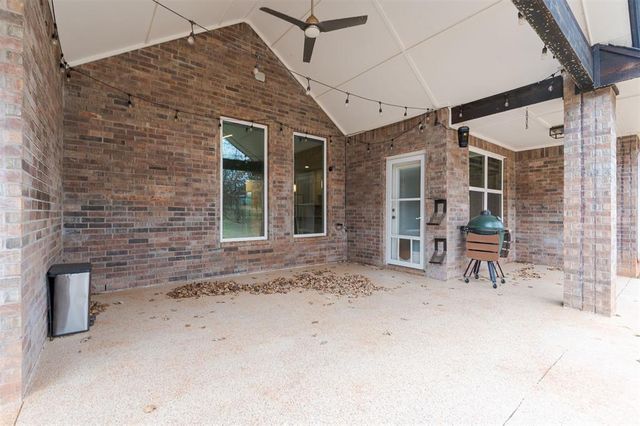 8710 Overlook Drive, Guthrie, OK 73044