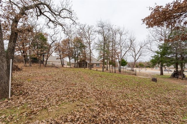 8710 Overlook Drive, Guthrie, OK 73044
