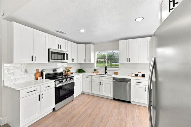 8723 OSAGE DRIVE, Tampa, FL 33634