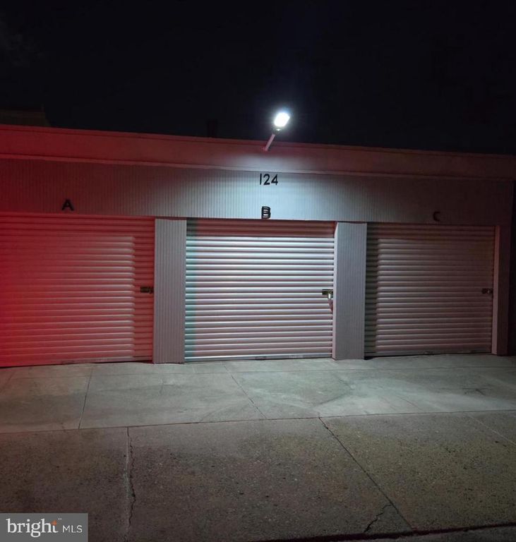 124 N SUSSEX ST, GLOUCESTER CITY, NJ 08030 — photo 3
