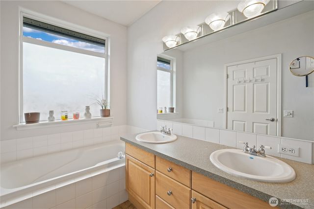 1704 135th Street E, Tacoma, WA 98445