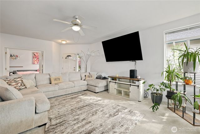 1704 135th Street E, Tacoma, WA 98445