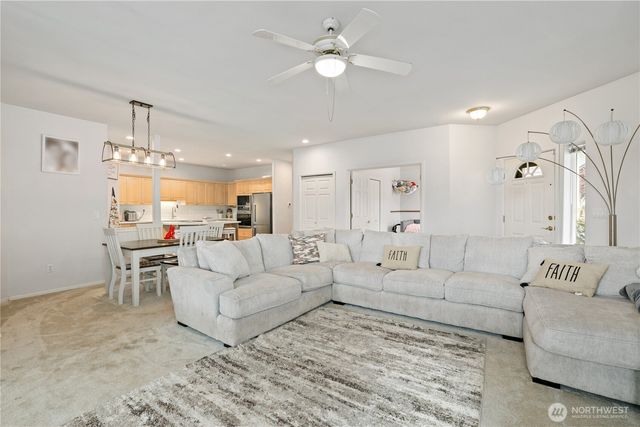 1704 135th Street E, Tacoma, WA 98445