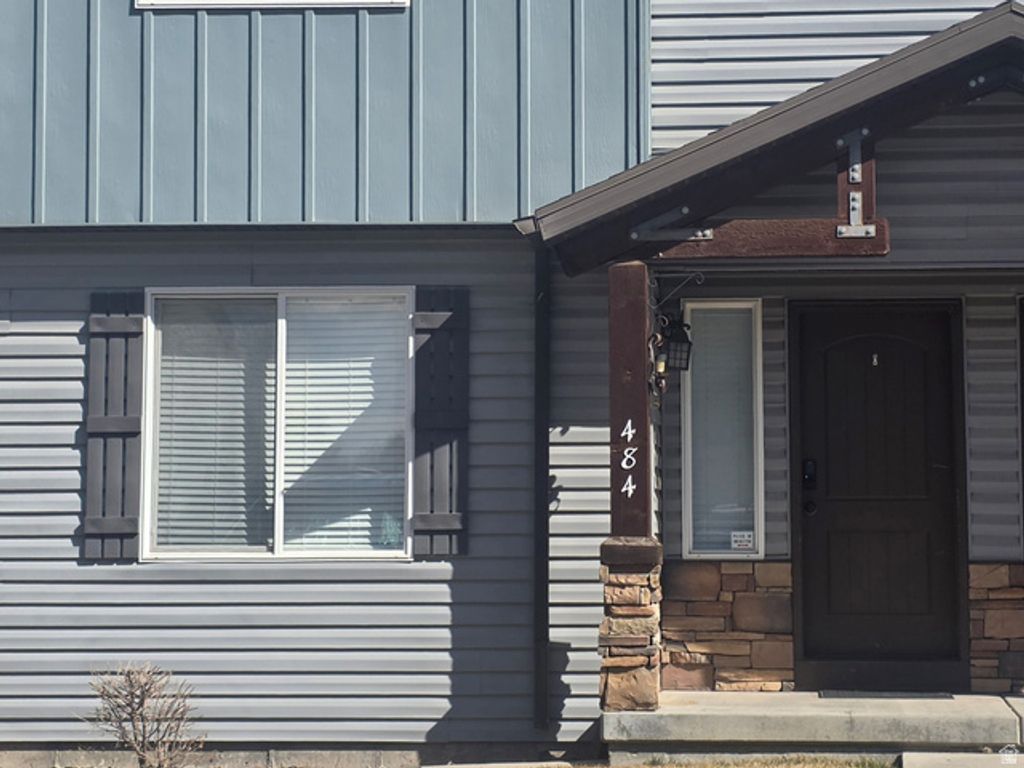 484 N COTTONWOOD CIR, Roosevelt, UT 84066