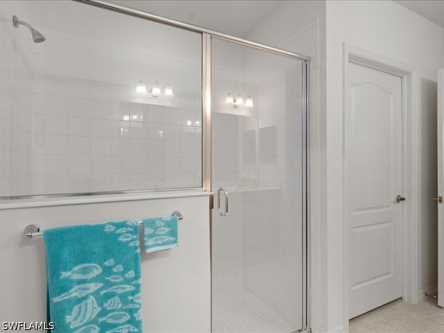 6960 Avalon CIR 801, Naples, FL 34112