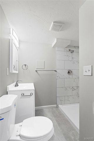 6 Mound Drive, St Peters, MO 63376