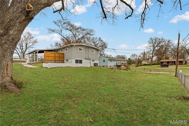 6 Mound Drive, St Peters, MO 63376