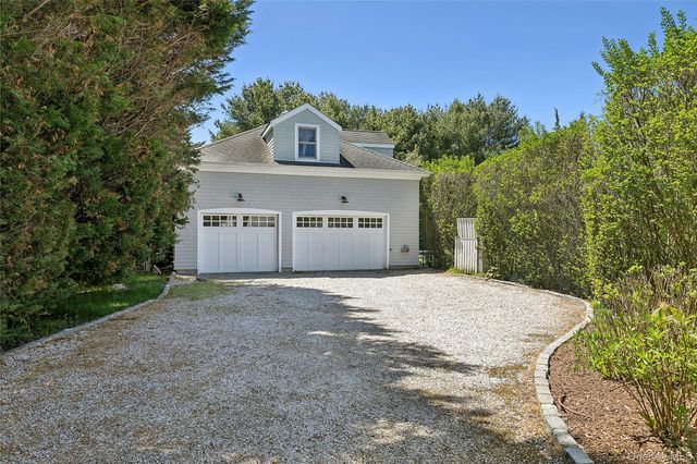 41 Edgewood Avenue, Bridgehampton, NY 11932