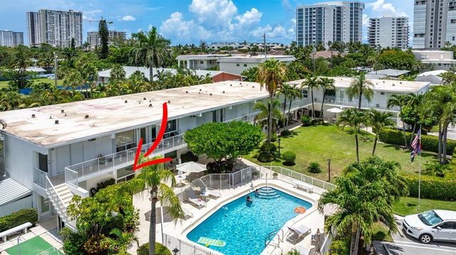 3215 SE 10th Street 102, Pompano Beach, FL 33062