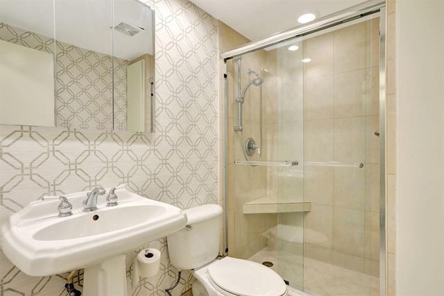 3215 SE 10th Street 102, Pompano Beach, FL 33062