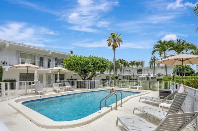 3215 SE 10th Street 102, Pompano Beach, FL 33062