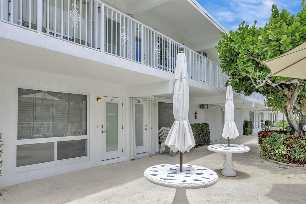 3215 SE 10th Street 102, Pompano Beach, FL 33062