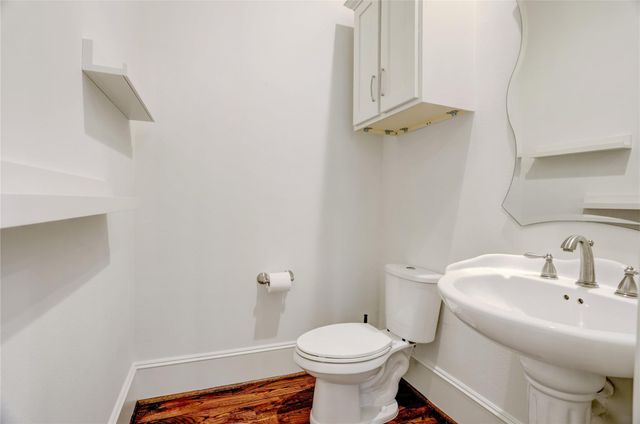 3225 Maxroy Street, Houston, TX 77008