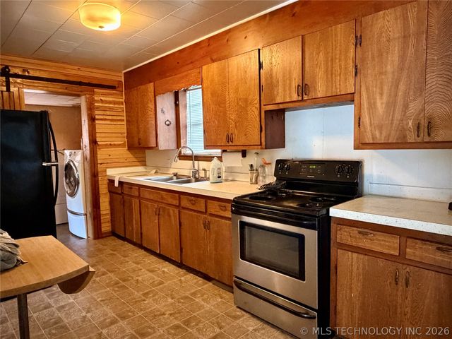 114142 S 4190 Road, Eufaula, OK 74432