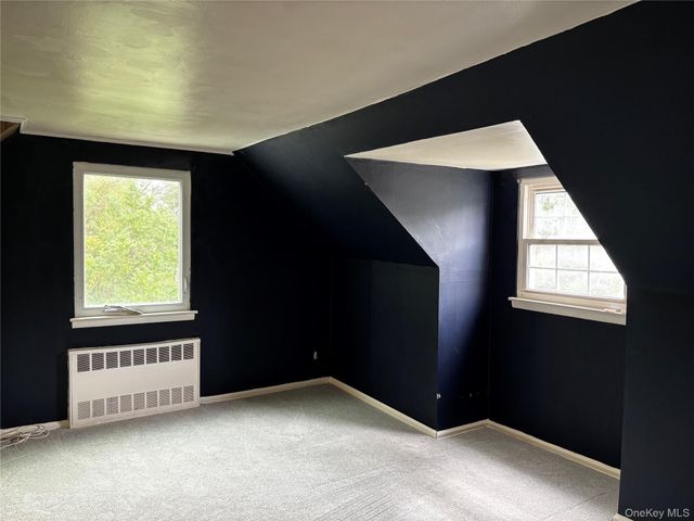 105 Rutledge Road, North Babylon, NY 11703