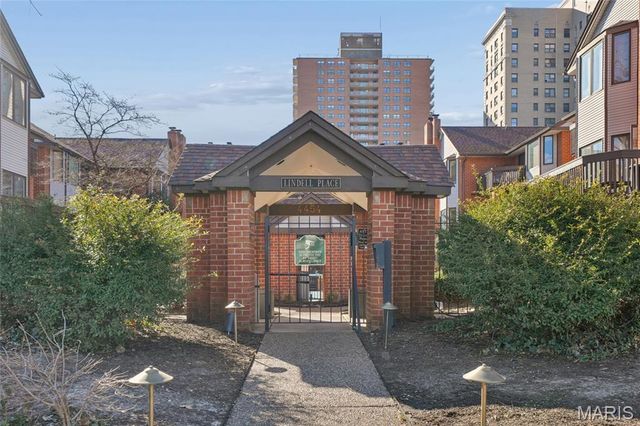 4454 Lindell Boulevard 32, St Louis, MO 63108