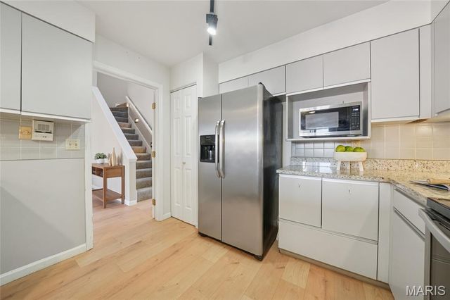 4454 Lindell Boulevard 32, St Louis, MO 63108