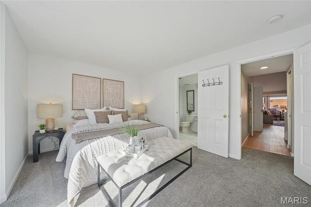 4454 Lindell Boulevard 32, St Louis, MO 63108