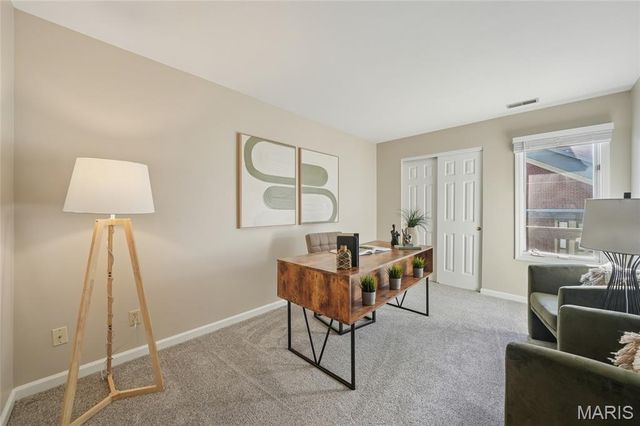 4454 Lindell Boulevard 32, St Louis, MO 63108