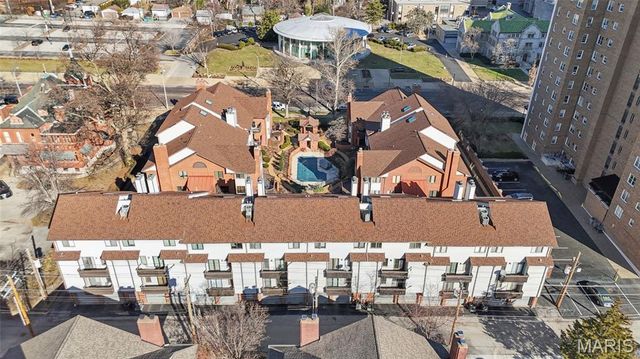 4454 Lindell Boulevard 32, St Louis, MO 63108