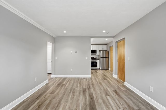 326 Broadway 6, Somerville, MA 02145