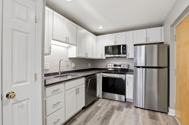 326 Broadway 6, Somerville, MA 02145