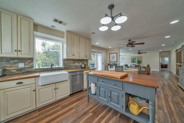 3320 Karma Ln, Placerville, CA 95667