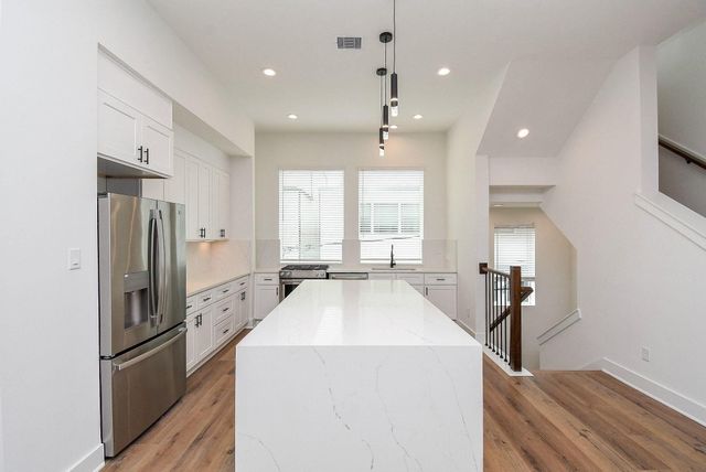 5613 Val Verde Street B, Houston, TX 77057