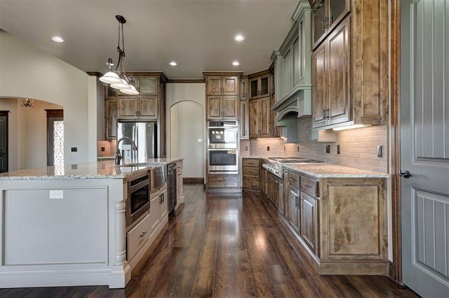 12448 SW 110th Street, Mustang, OK 73064