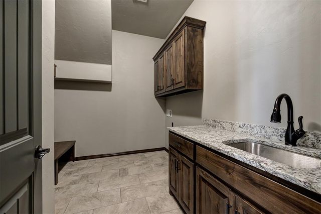 12448 SW 110th Street, Mustang, OK 73064