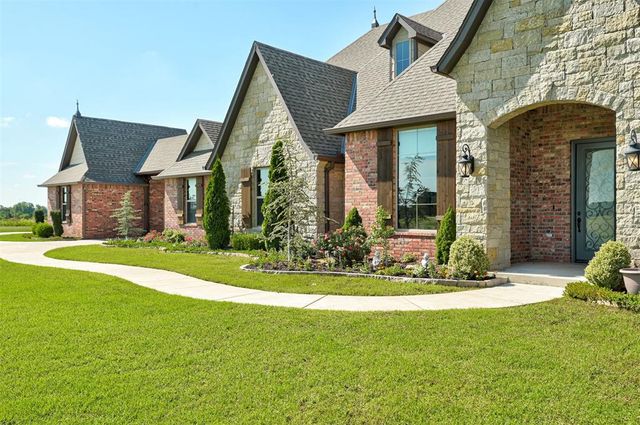 12448 SW 110th Street, Mustang, OK 73064