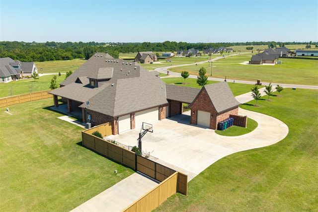 12448 SW 110th Street, Mustang, OK 73064