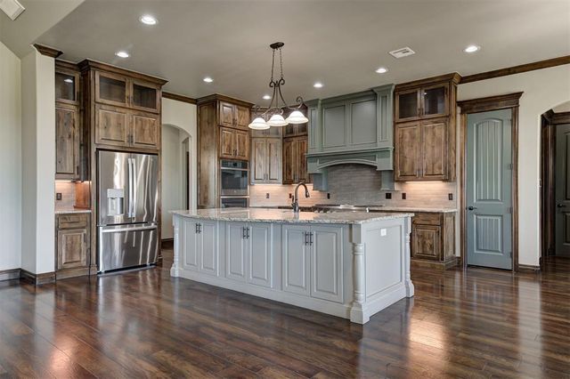 12448 SW 110th Street, Mustang, OK 73064