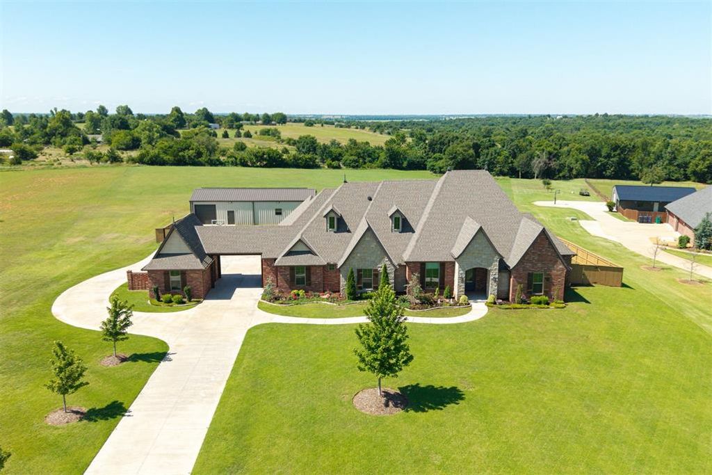 12448 SW 110th Street, Mustang, OK 73064