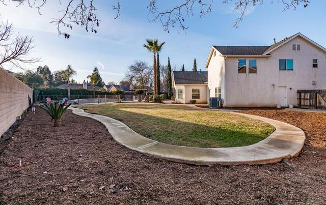 2757 E Jon Drive, Fresno, CA 93720