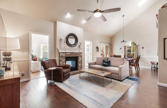 2757 E Jon Drive, Fresno, CA 93720