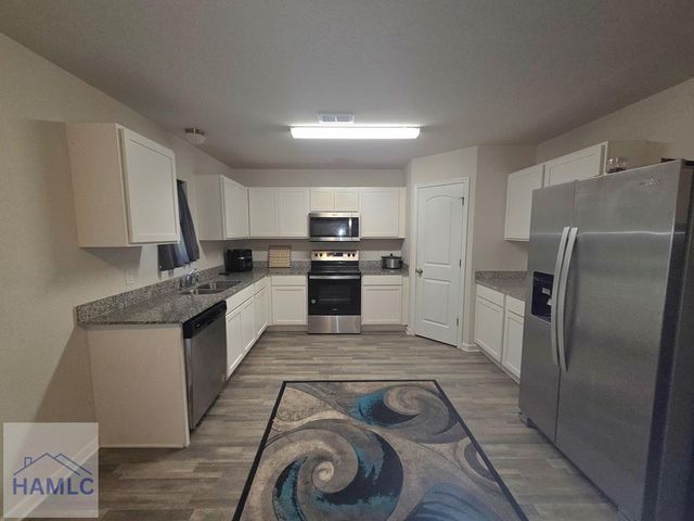 304 Sunrise Circle, Midway, GA 31320