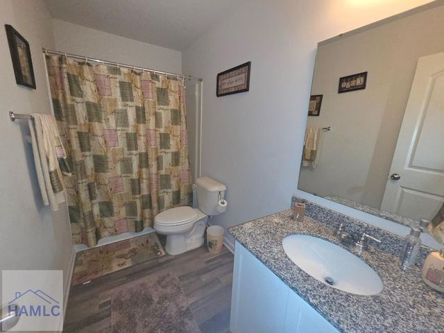 304 Sunrise Circle, Midway, GA 31320