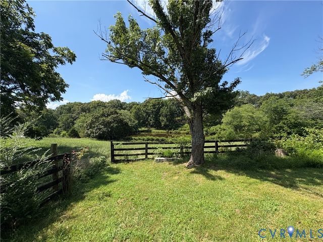 5231 St Pauls Church Rd, Goochland, VA 23063