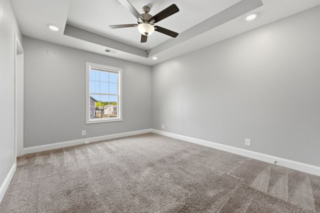 2885 Teakwood Dr, Clarksville, TN 37040