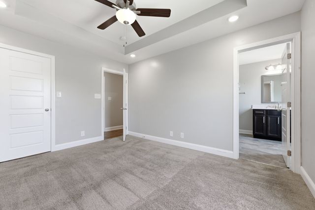 2885 Teakwood Dr, Clarksville, TN 37040