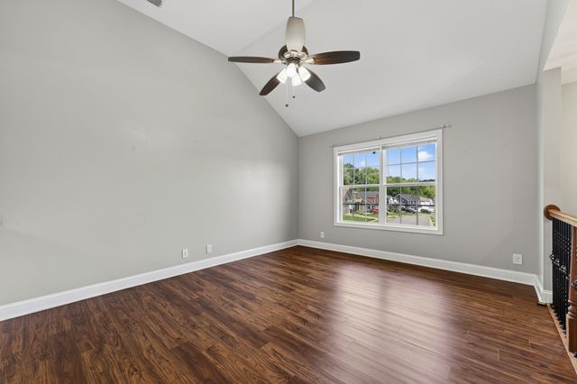 2885 Teakwood Dr, Clarksville, TN 37040