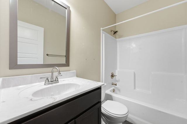 2885 Teakwood Dr, Clarksville, TN 37040