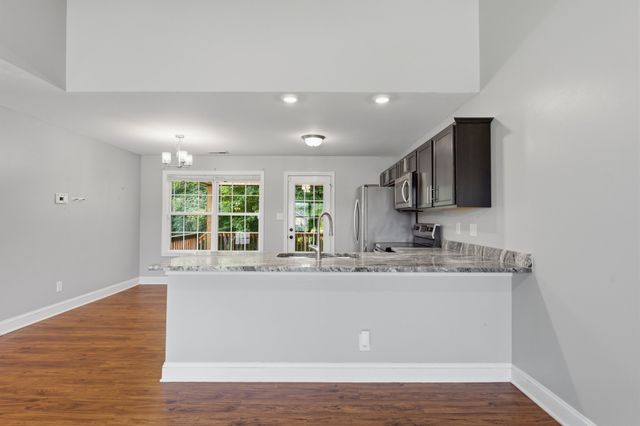 2885 Teakwood Dr, Clarksville, TN 37040