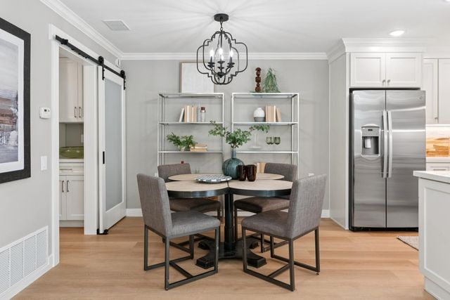 2133 Tice Creek 4, Walnut Creek, CA 94595