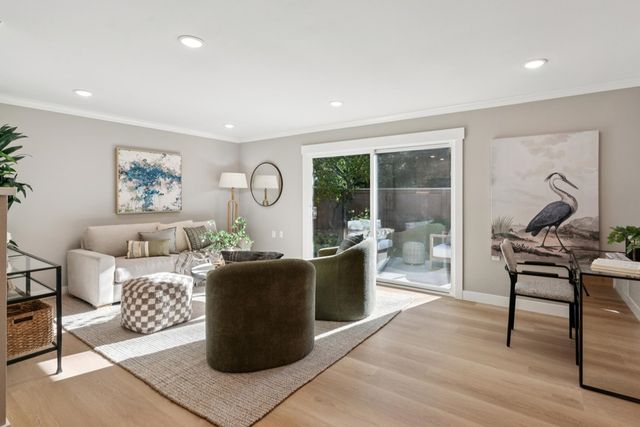 2133 Tice Creek 4, Walnut Creek, CA 94595