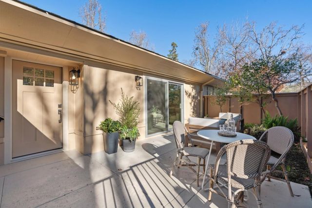 2133 Tice Creek 4, Walnut Creek, CA 94595